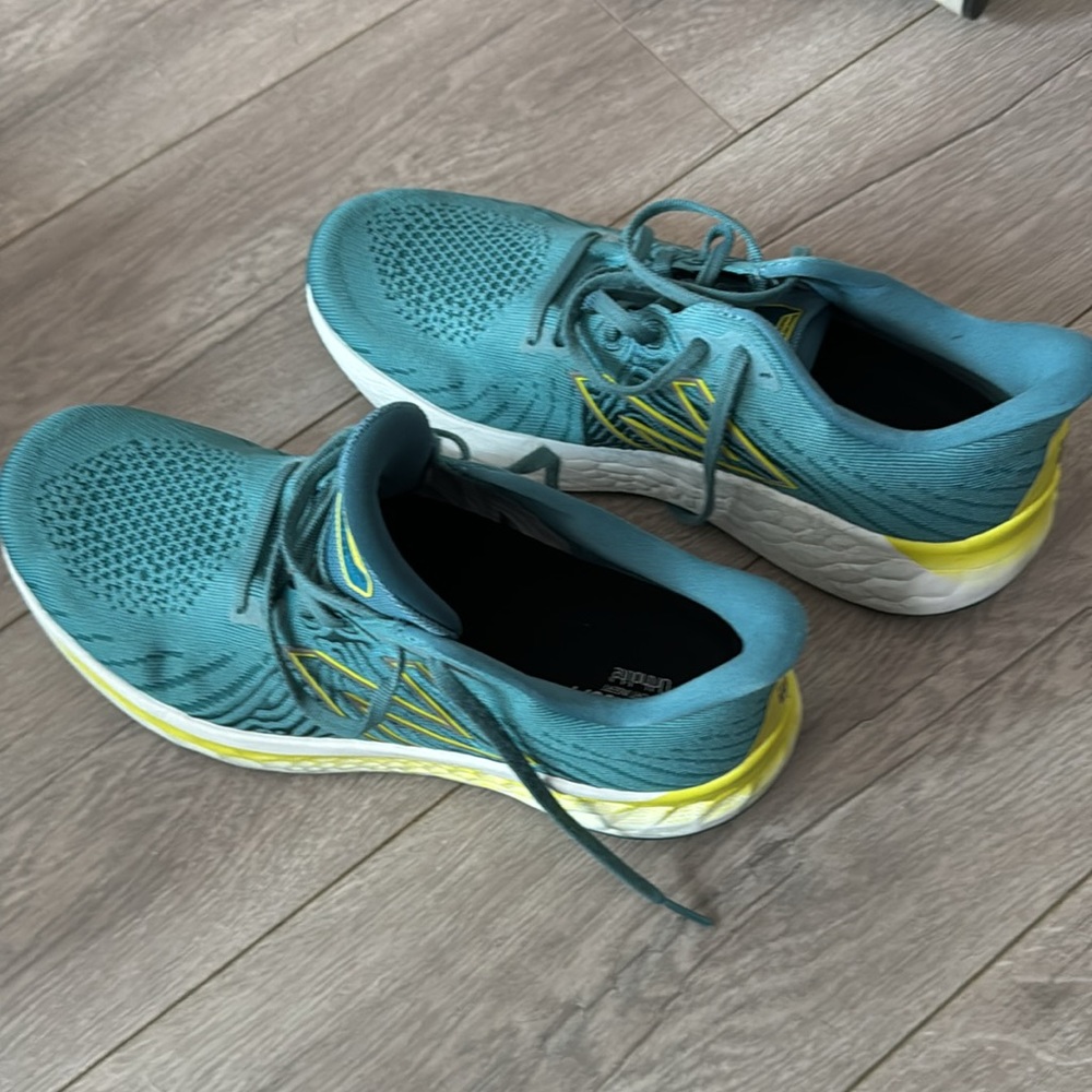 New Balance sneakers. Size 11 2E (wide).